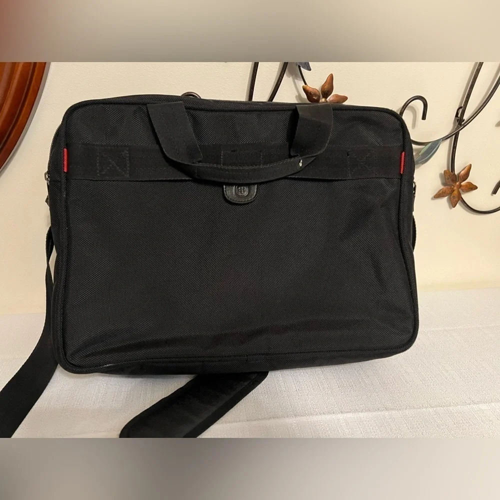 WENGER SWISS ARMY Computer Shoulder Bag
